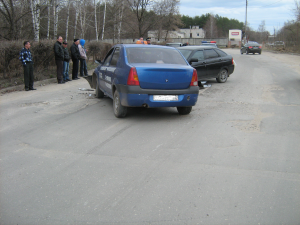 В Рязани нетрезвый водитель иномарки влетел в отечественное авто